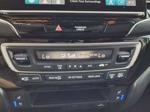 Used 2025 Honda Ridgeline Black Edition image 21