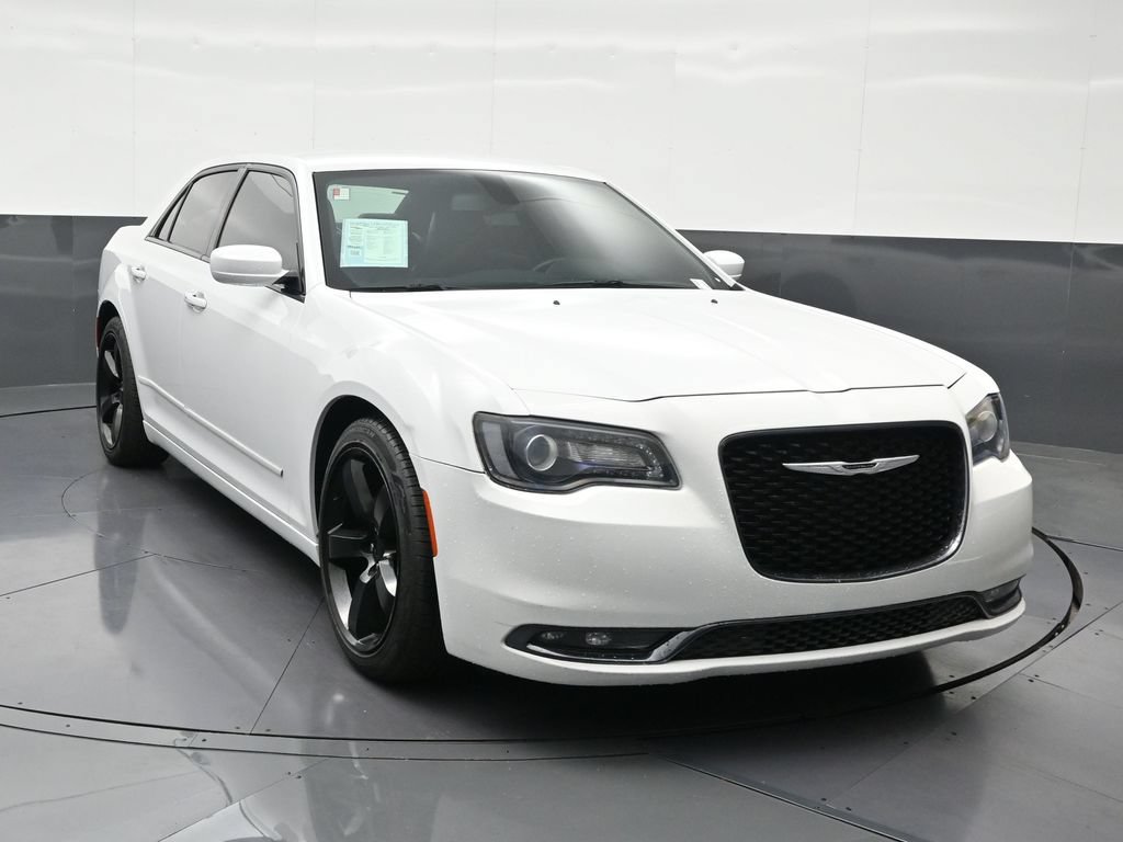 Used 2020 Chrysler 300 S RWD image 7