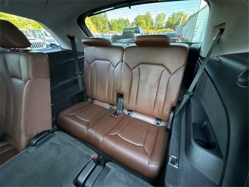 Used 2018 Audi Q7 3.0T Prestige w/ Prestige Package image 38