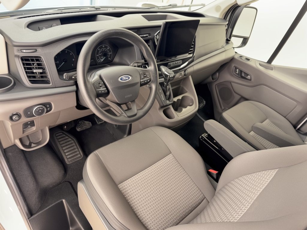 Certified 2025 Ford Transit 350 XLT RWD image 4