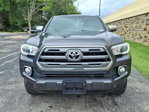 Used 2016 Toyota Tacoma Limited w/ Towing Package AWD/4WD image 3