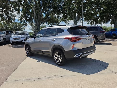 Certified 2021 Kia Seltos EX AWD/4WD image 6
