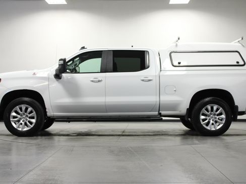 Used 2022 Chevrolet Silverado 1500 RST w/ Z71 Off-Road Package AWD/4WD image 7