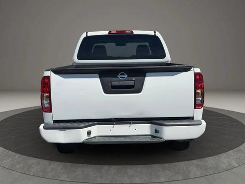 Used 2020 Nissan Frontier S RWD image 5