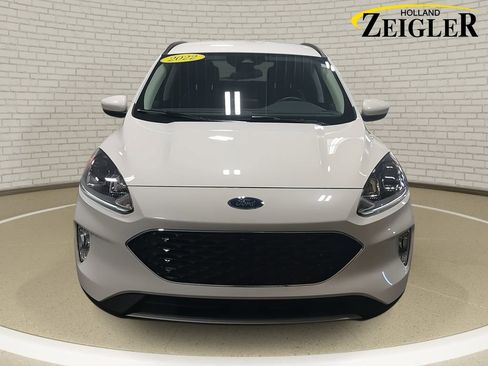 Used 2022 Ford Escape SEL image 2