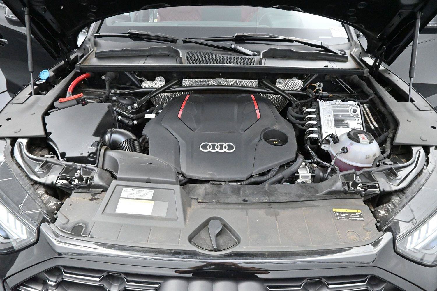 Used 2024 Audi SQ5 Prestige AWD/4WD image 35