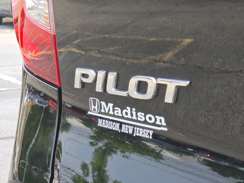 Certified 2022 Honda Pilot Sport image 29