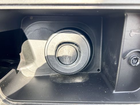 Used 2021 Jeep Grand Cherokee L Limited w/ Trailer Tow Group (B) image 6