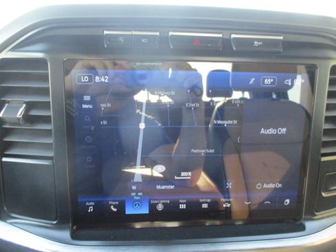 Used 2022 Ford F150 Lariat RWD image 16