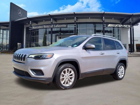 Used 2020 Jeep Cherokee Latitude FWD image 1