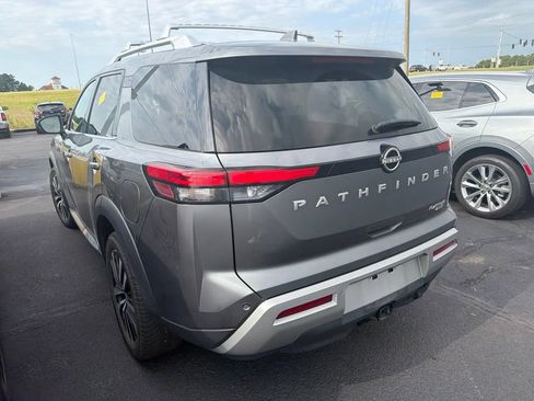 Used 2023 Nissan Pathfinder Platinum AWD/4WD image 4
