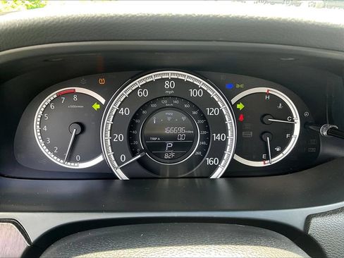 Used 2015 Honda Accord EX-L image 6