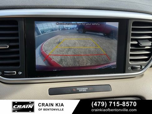 Used 2020 Kia Sportage LX image 17