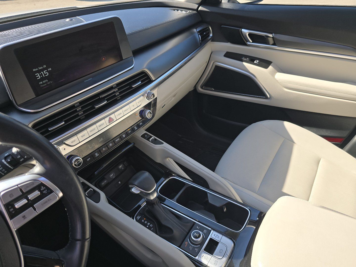 Used 2022 Kia Telluride S AWD/4WD image 30