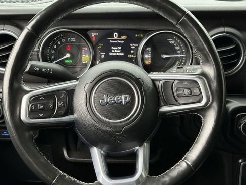 Used 2021 Jeep Wrangler Unlimited Sahara w/ Cold Weather Group AWD/4WD image 10