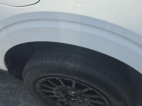 Used 2024 Ford Maverick XLT w/ XLT Luxury Package AWD/4WD image 9