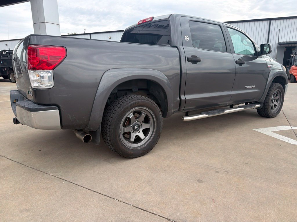 Used 2012 Toyota Tundra 4x4 CrewMax w/ Tow Pkg image 3