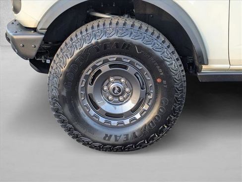 New 2025 Ford Bronco Big Bend w/ Black Diamond Package image 9