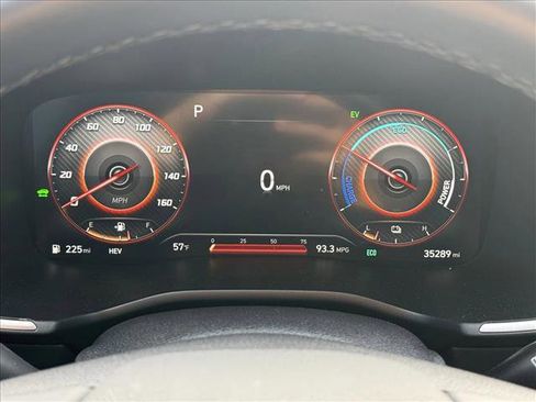 Certified 2022 Hyundai Santa Fe Limited w/ Cargo Package image 11