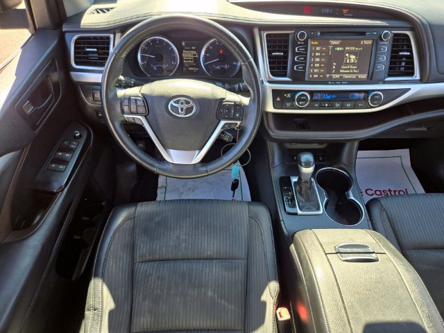 Used 2019 Toyota Highlander Plus AWD/4WD image 13