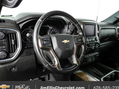 Used 2022 Chevrolet Silverado 2500 High Country w/ Z71 Off-Road Package AWD/4WD image 4