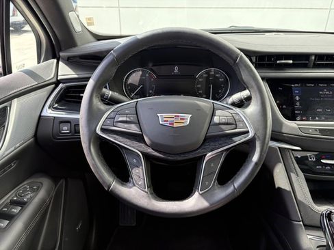 Certified 2023 Cadillac XT5 Premium Luxury AWD/4WD image 18