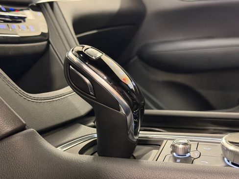 Used 2023 Cadillac XT5 Luxury FWD image 19