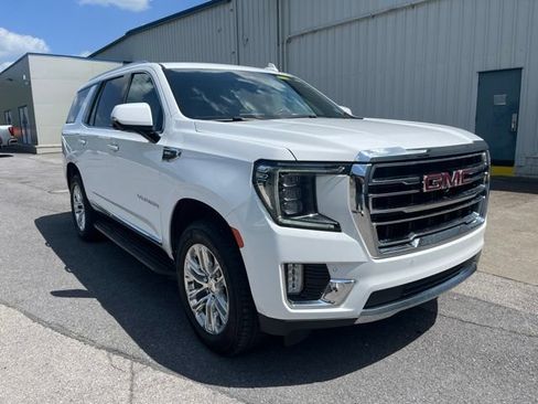 Used 2021 GMC Yukon SLT w/ SLT Premium Package AWD/4WD image 3