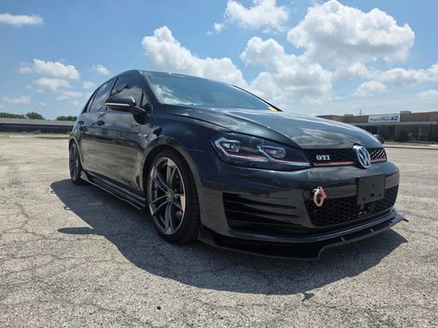 Used 2017 Volkswagen GTI Autobahn FWD image 2