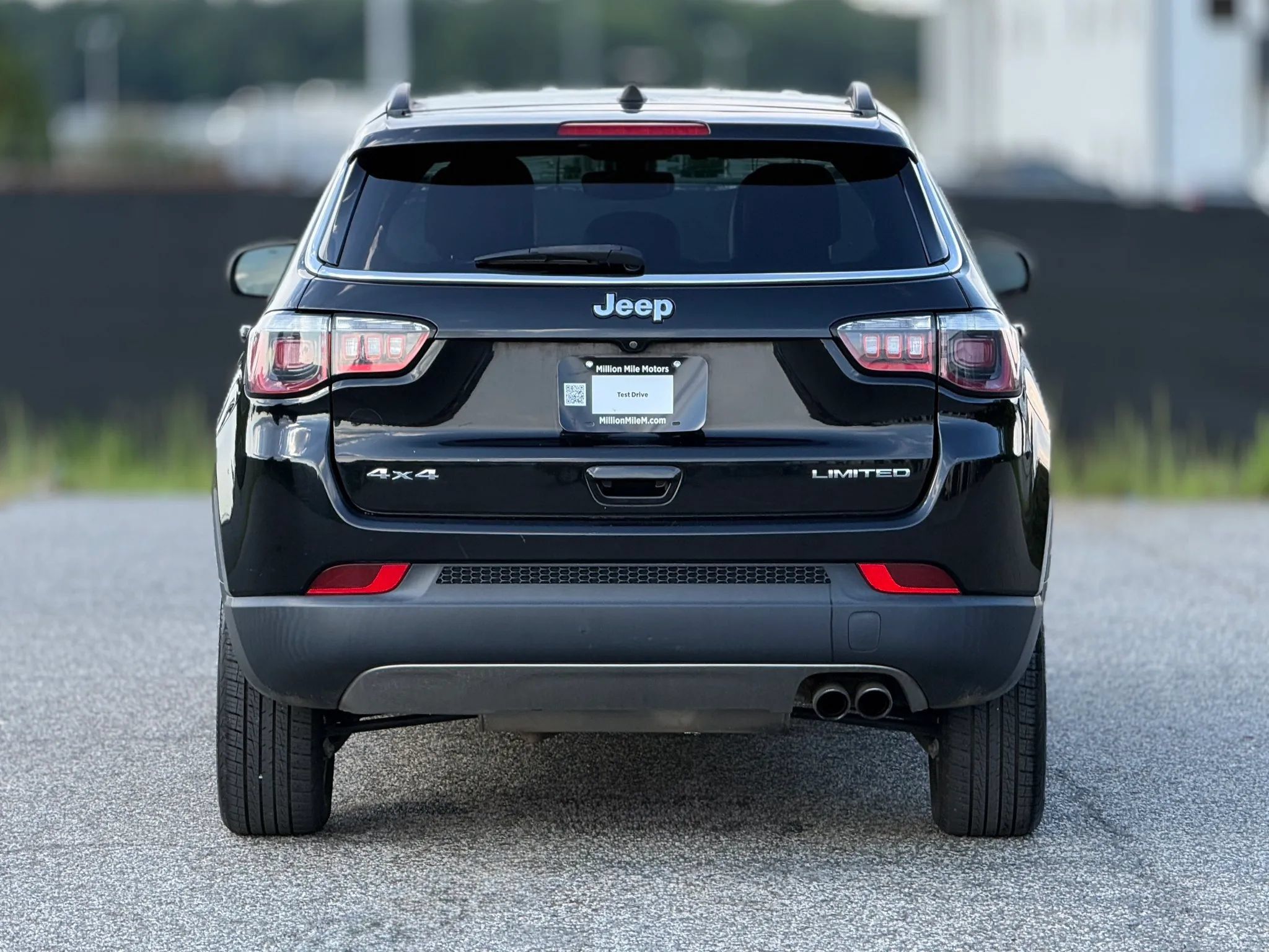 Used 2018 Jeep Compass Limited AWD/4WD image 4