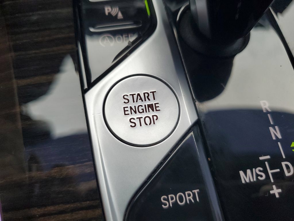 Used 2020 BMW X5 sDrive40i w/ Convenience Package RWD image 24