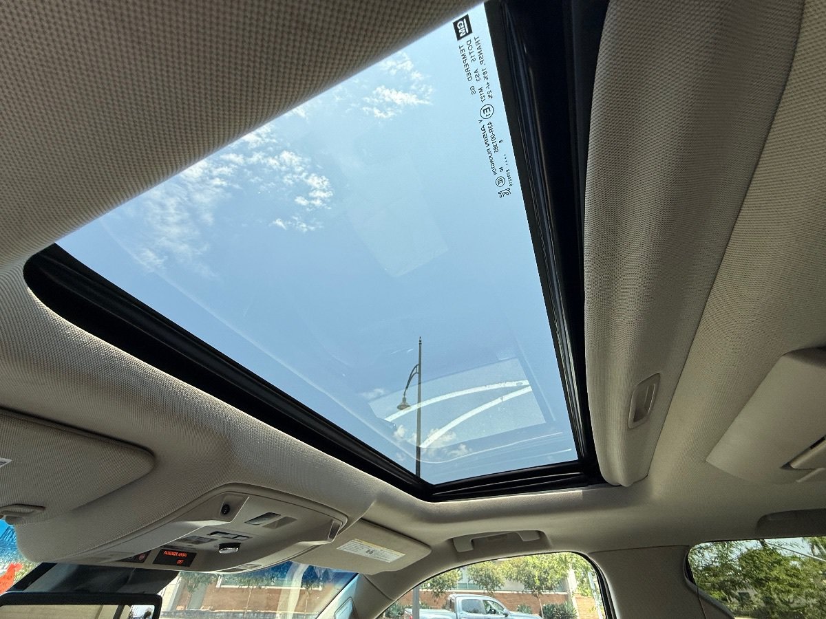 Used 2019 Cadillac Escalade Premium Luxury AWD/4WD image 28