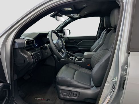 Used 2025 Toyota 4Runner TRD Off-Road Premium w/ Tow Technology Package AWD/4WD image 13