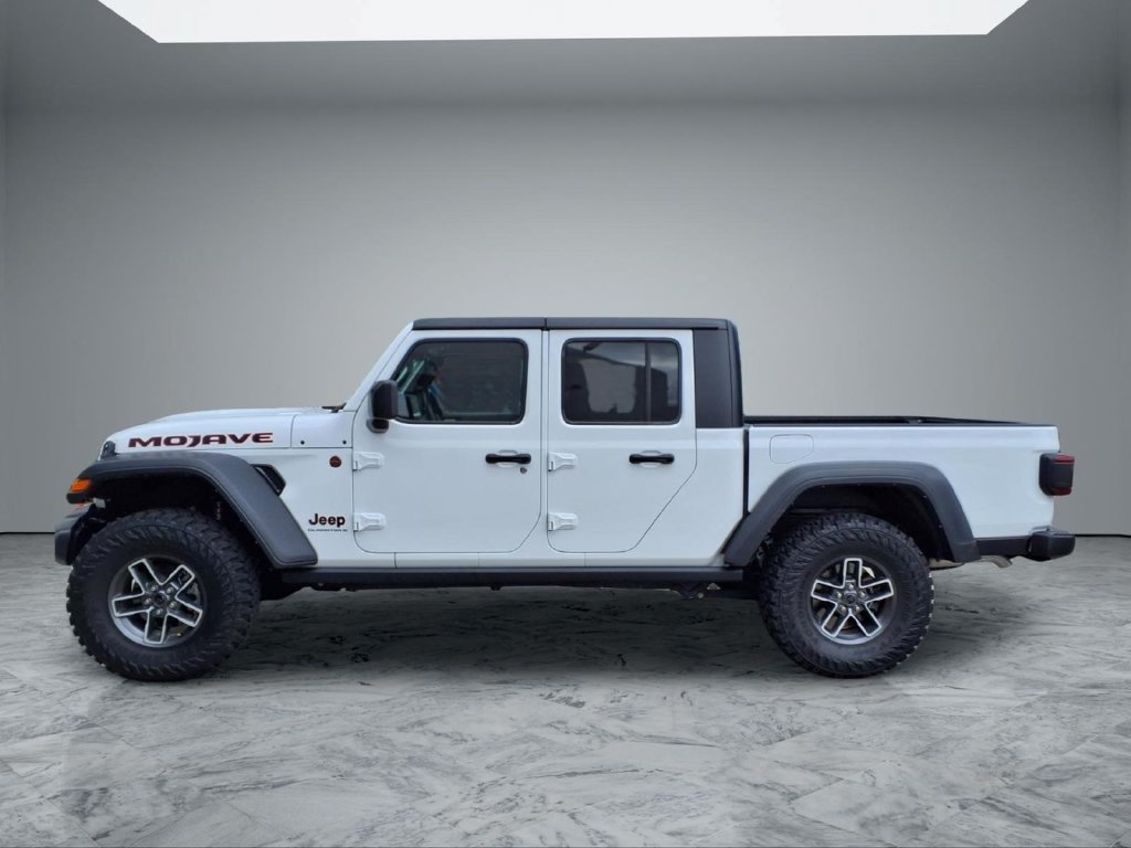 Used 2024 Jeep Gladiator Mojave w/ Convenience Group AWD/4WD image 4