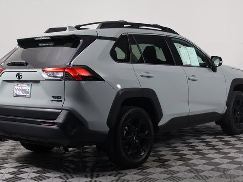 Used 2020 Toyota RAV4 TRD Off-Road w/ TRD Off-Road Weather Package AWD/4WD image 4
