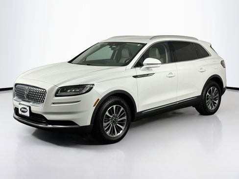 Used 2022 Lincoln Nautilus AWD w/ Premium Package image 6