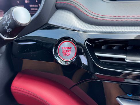 Used 2022 Acura MDX A-Spec image 27