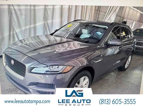 Used 2017 Jaguar F-PACE Prestige image 1