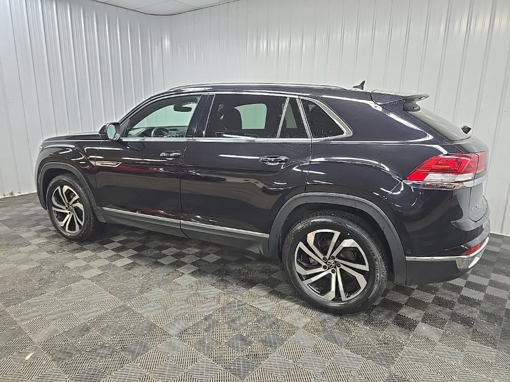 Used 2021 Volkswagen Atlas Cross Sport SEL Premium AWD/4WD image 4