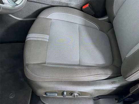 Used 2023 Chevrolet Blazer LT image 18