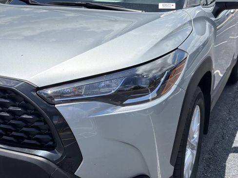 Used 2024 Toyota Corolla Cross LE FWD image 17