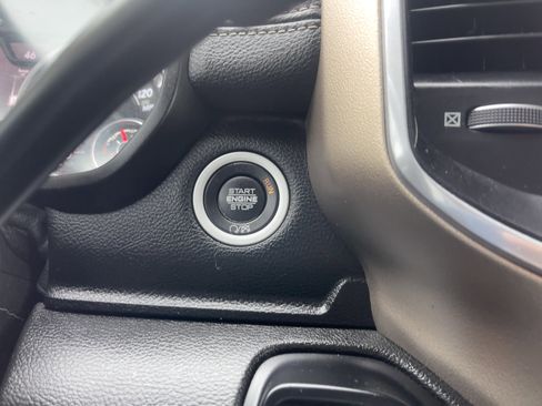 Used 2020 RAM 2500 Laramie image 38