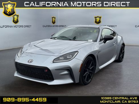 Used 2022 Toyota GR86 Premium w/ ALL Weather Mat Package (TMS) RWD image 1