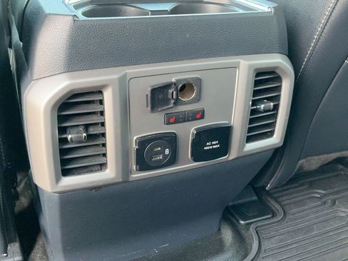 Used 2022 Ford F350 Lariat w/ Lariat Ultimate Package AWD/4WD image 10
