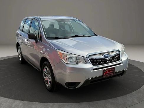 Used 2014 Subaru Forester 2.5i AWD/4WD image 3