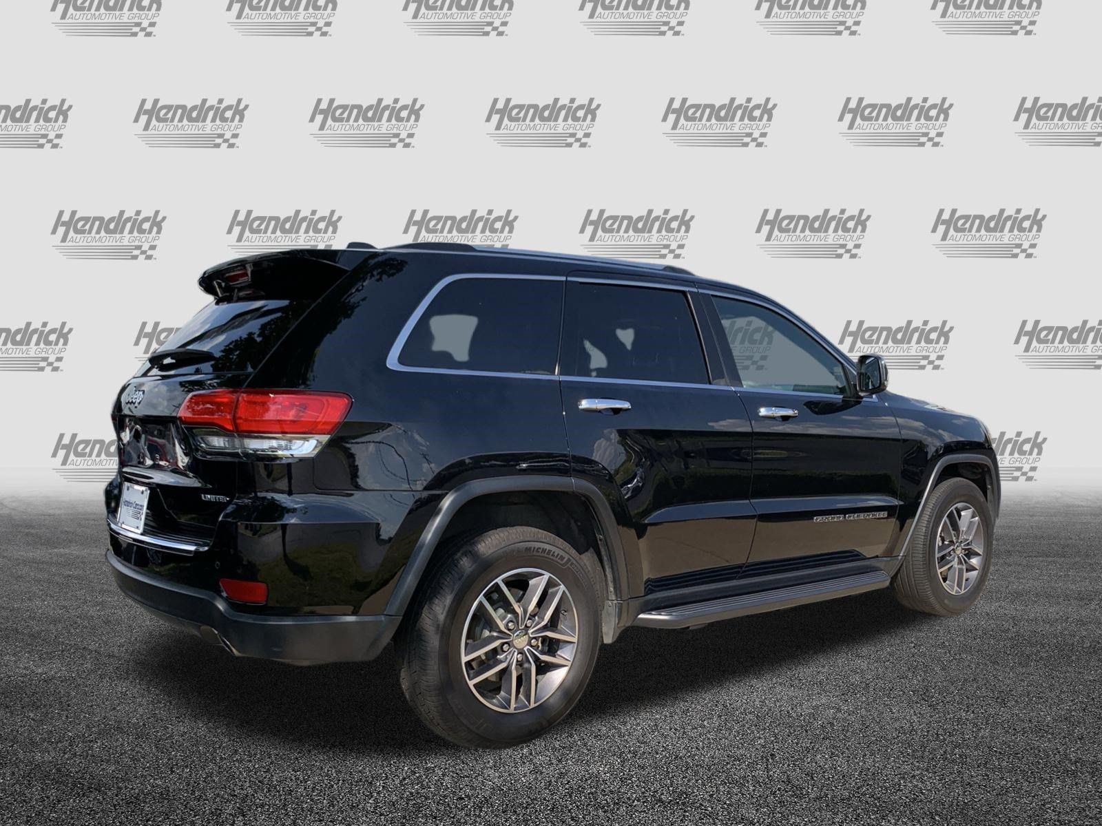 Used 2017 Jeep Grand Cherokee Limited w/ Luxury Group II AWD/4WD image 10