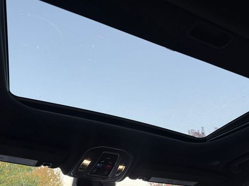 New 2025 Jeep Grand Cherokee L Altitude image 23