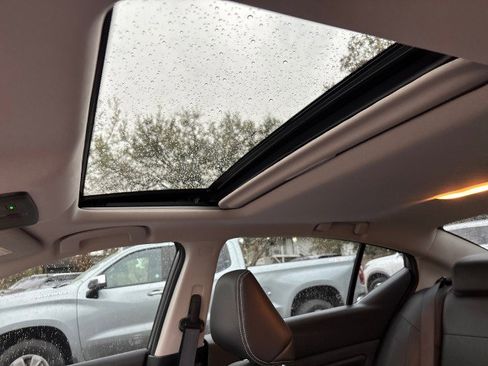 Used 2023 Nissan Altima 2.5 SL image 14