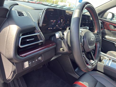 Used 2024 Chevrolet Traverse RS w/ LPO, Floor Liner Package AWD/4WD image 15