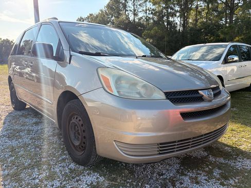 Used 2004 Toyota Sienna CE FWD image 9